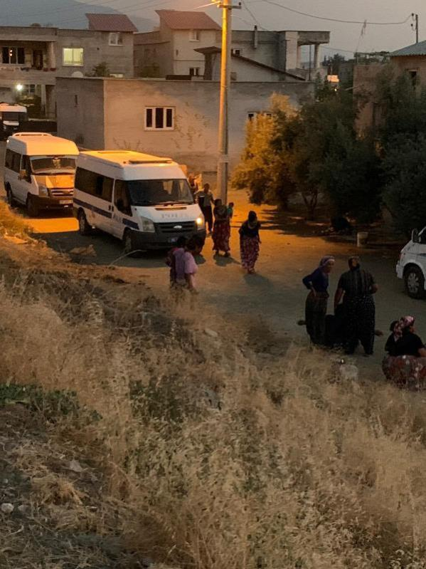 Minik Eren freni boşalan aracın altında kaldı
